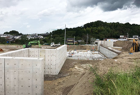 クラブハウスの建設も順調に進んでおります。