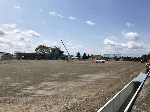 多目的運動場の建設状況です。